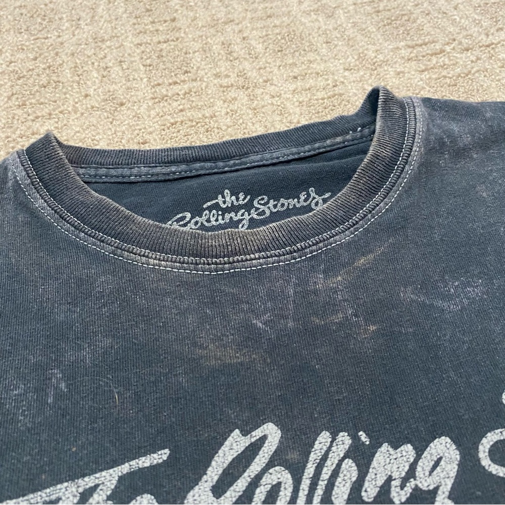 {The Rolling Stones} Cropped Graphic Tee ~ Size Medium - Picture 14 of 16